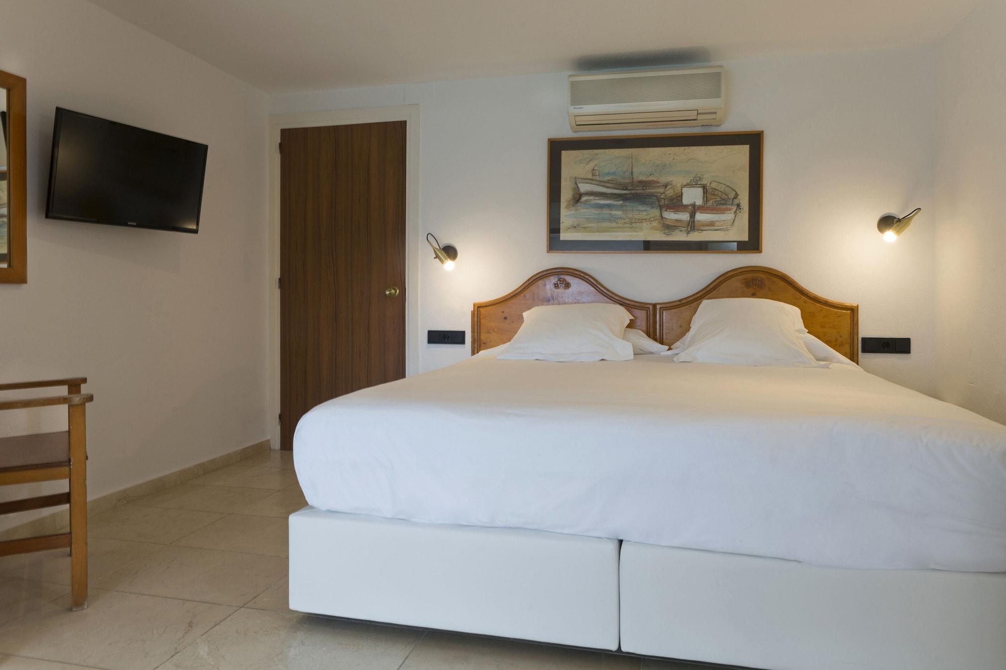 Hotel Costa Brava Платжа-д'Ару Екстер'єр фото